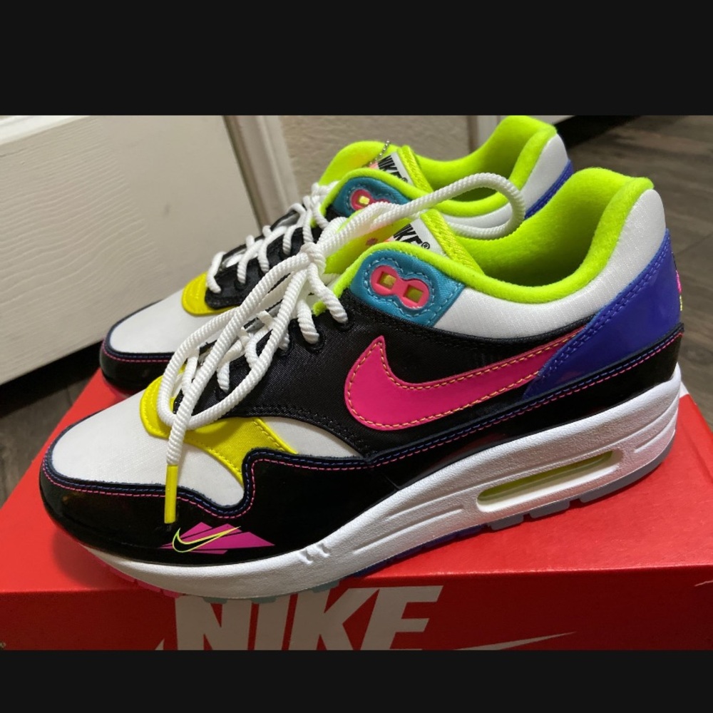 Nike shoes